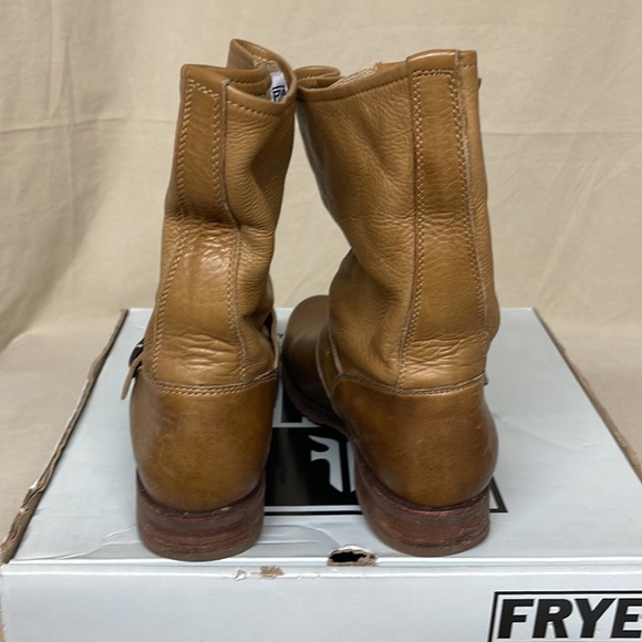 Frye Veronica Shortie in Camel - Picture 3 of 6